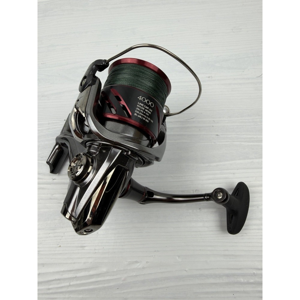 Shimano Stradic CI4+ 4000XG-B Spinning Reel (Good Condition - Chipped Foot Rim